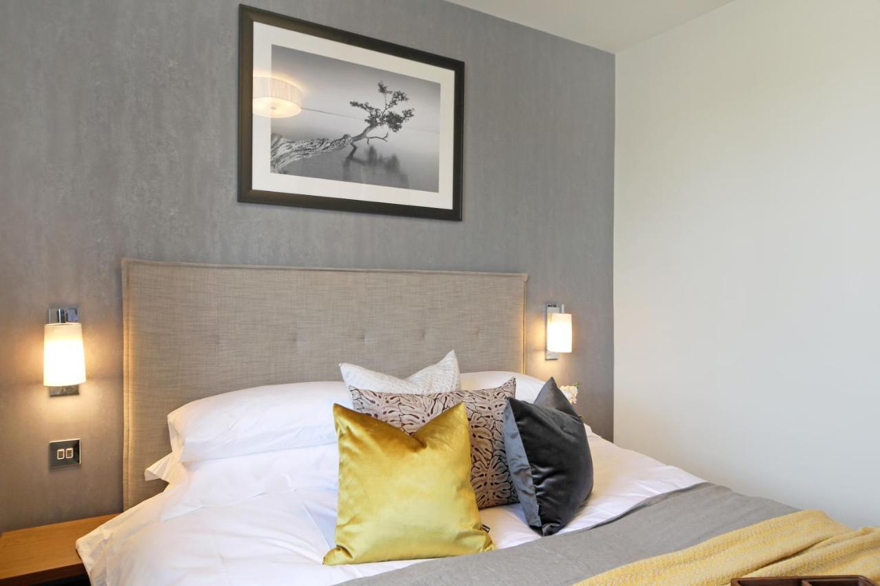 Contemporary Open Plan In Trendy Notting Hill Londra